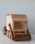 Wooden garbage truck - Image 2